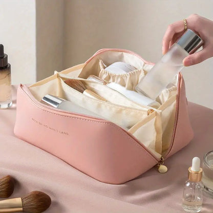 MAKEUP TRAVEL BAG - (Buy 1 Get 1 Free) 😍